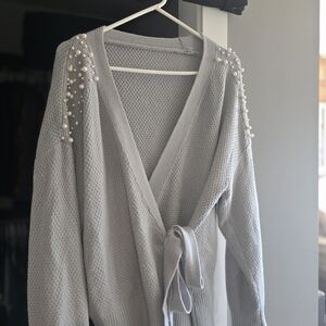 Elegant Gray Pearl-Embellished Women's Sweater
